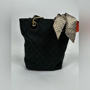 Authentic Gucci shoulder bag